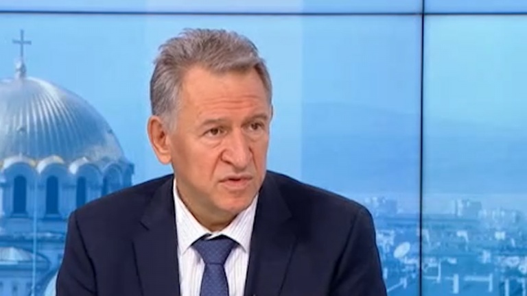 Кацаров: Всеки седми постъпил в болница с COVID е починал