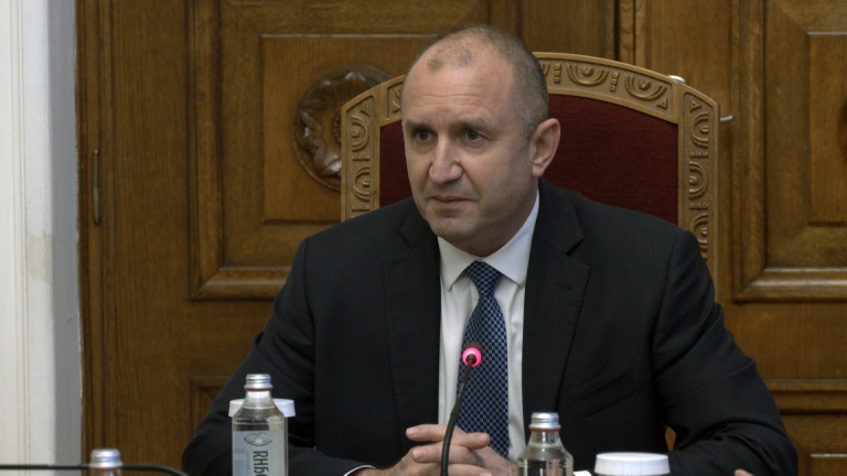 Радев: За мен приоритет са хората, а не рейтингът
