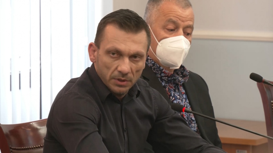 Д-р Хасърджиев: Да не съм идиот да дам на майка си ваксина, която да я увреди?!