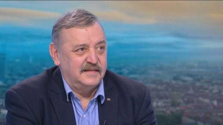 Проф. Кантарджиев: Вероятността ваксините да не действат въобще при "Омикрон" е много малка