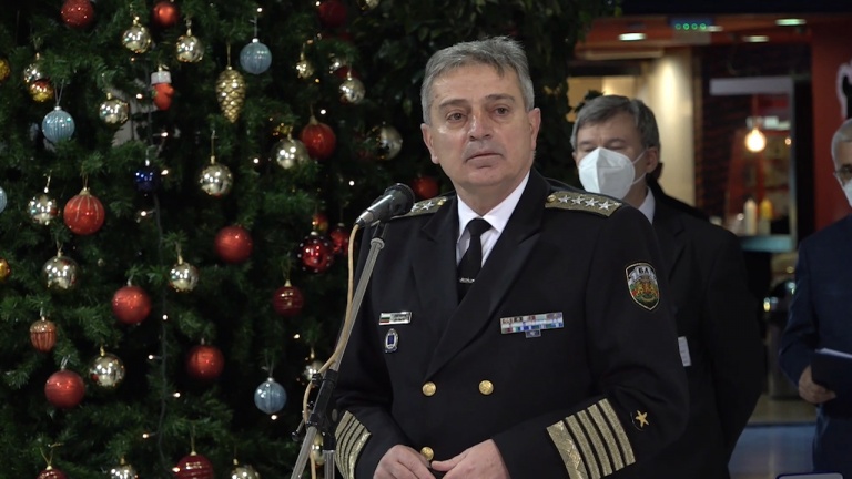 Началникът на отбраната призова да се ускори ваксинацията в армията