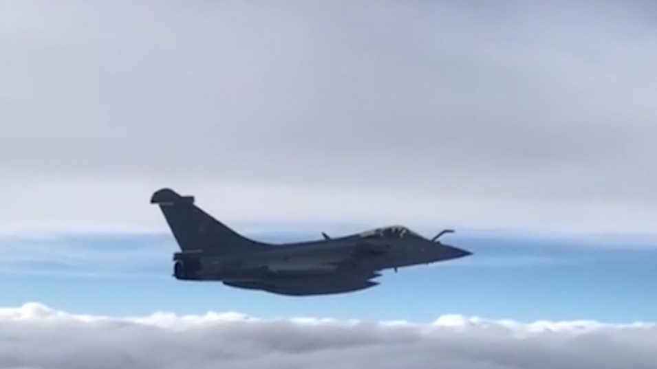 Руски изтребители съпроводиха самолети на френските ВВС над Черно море