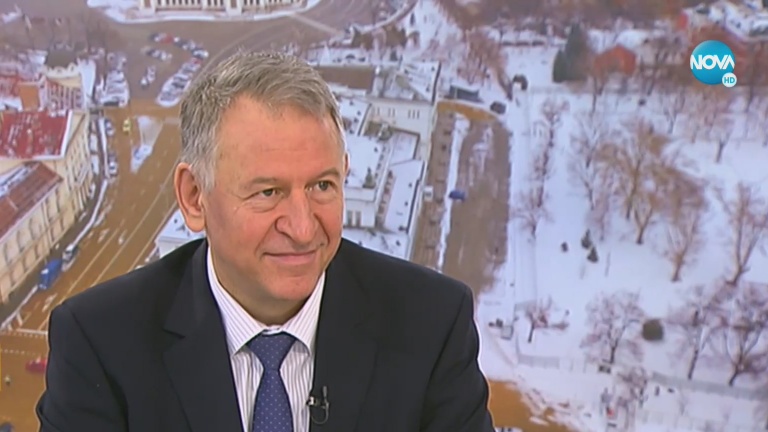 Стойчо Кацаров: България успя без локдаун