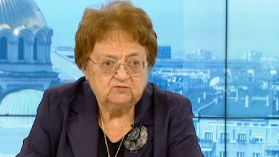 Вирусолог: Изготвя се ваксина за всички варианти на COVID
