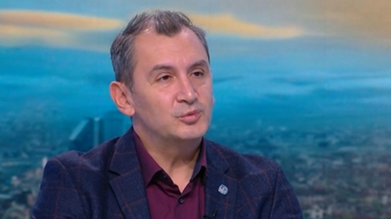  Околийски: Пандемията ще свърши до края на 2022 година, само че не и в България 