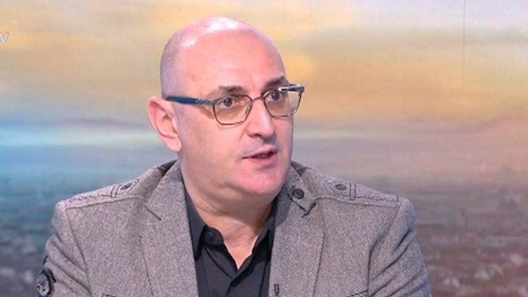  Керемедчиев: Срещата при президента беше стягане на редиците по тематиката за Северна Македония 