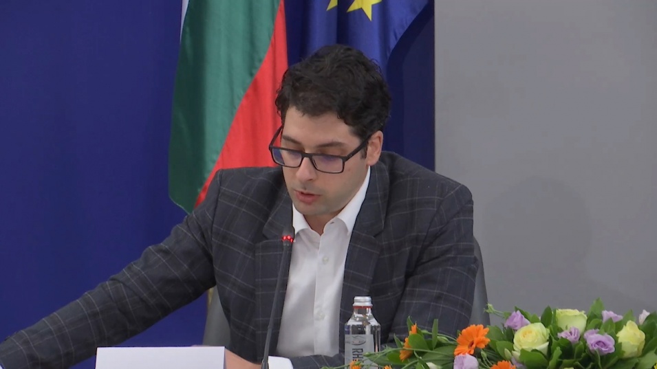Вицепремиерът Пеканов с подробности за евромилиардите по Плана за възстановяване
