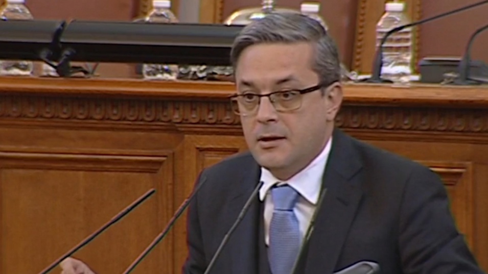 Видео - Тома Биков избухна: Направо да ходим на нови избори на 15 ...