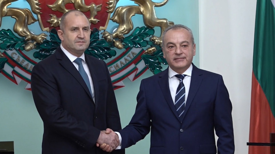 Президентът Радев представи задачите на служебния кабинет, Донев: Започва втори сезон на политическия сървайвър