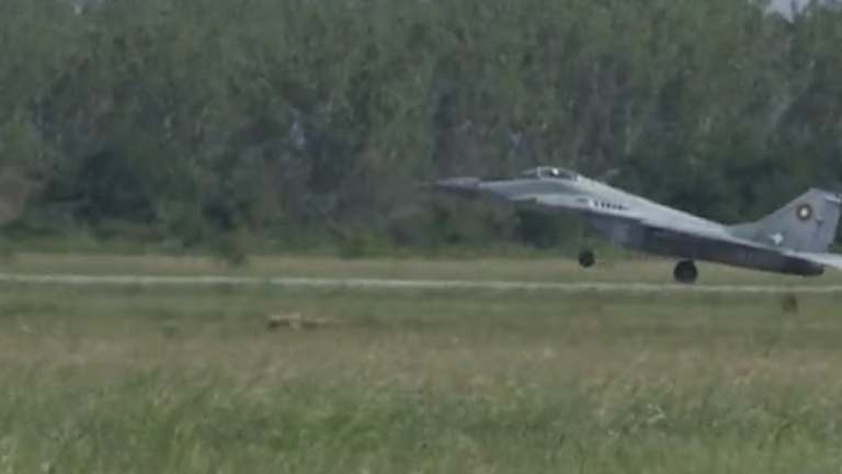 Предлагала ли е България изтребители МиГ-29 на Украйна?