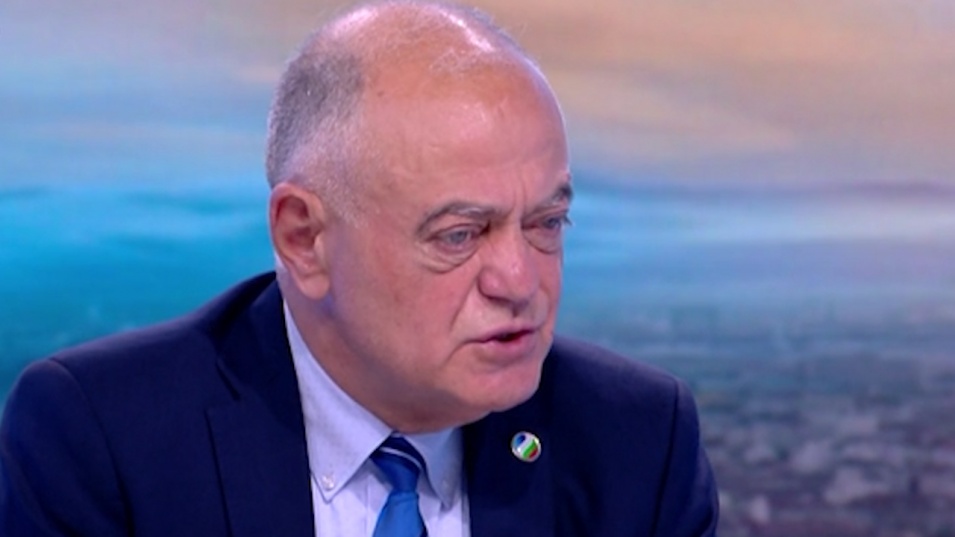Ген. Атанасов за отношението на Радев: Отидохме да ни връчи мандата, а щеше да ни набие