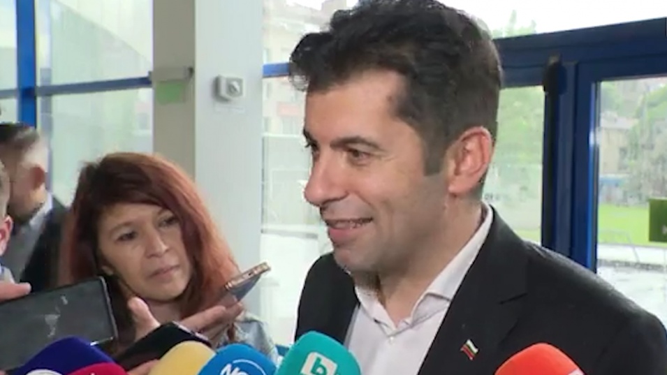 Кирил Петков преди разпита: Едни дела хем са на трупчета, хем се появяват