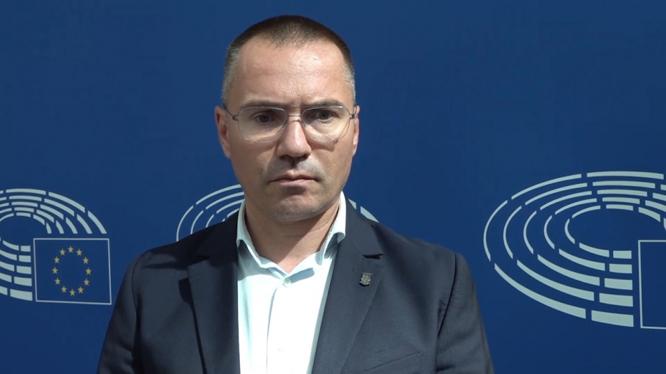 Джамбазки със съвет към новия еврокомисар Илиана Иванова, коментира ще се кандидатира ли пак за евродепутат