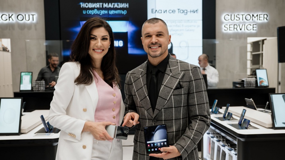 Валери Божинов сред официалните гости на откриването на Samsung Experience Store