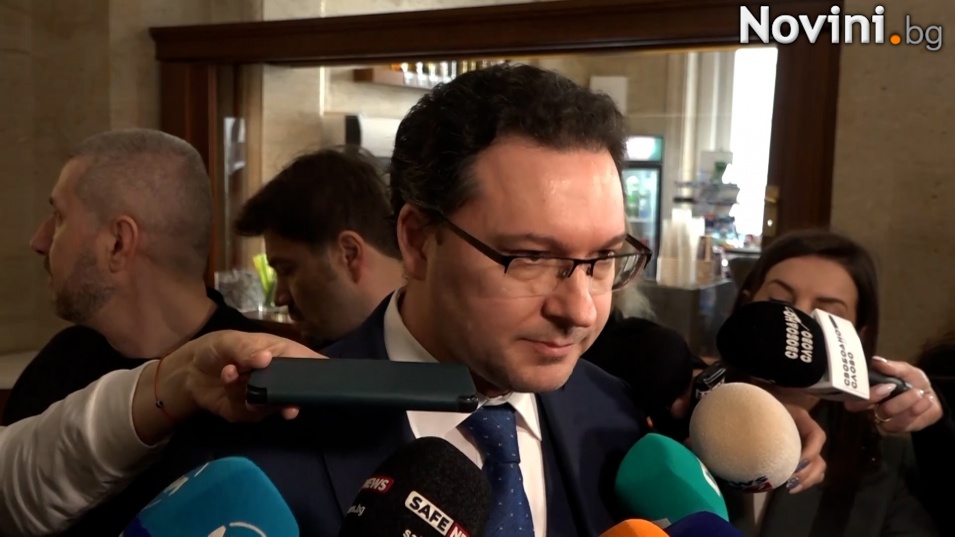 Даниел Митов отказа да бъде външен министър и отсече: Президентът Радев не издържа теста