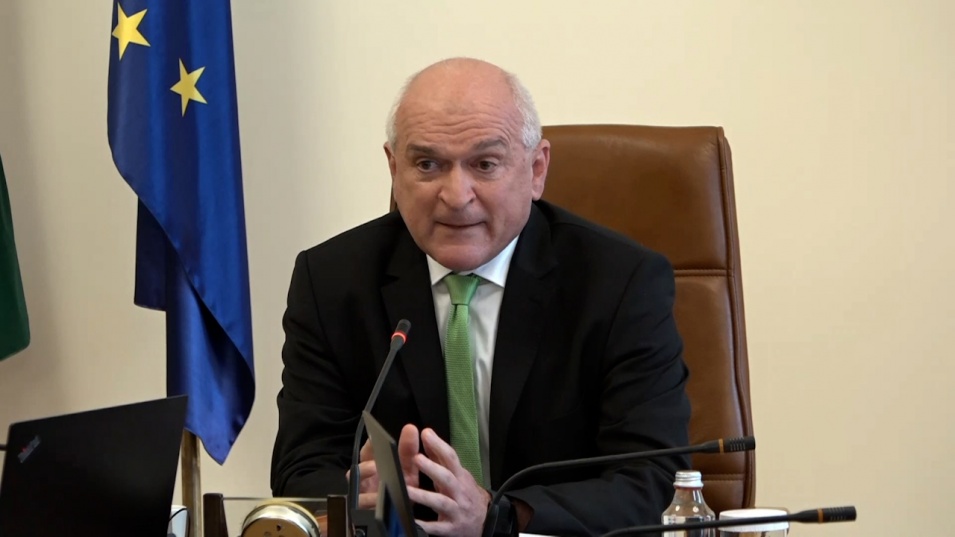 Премиерът Главчев: Приоритетът на приоритетите е здравето на българските деца